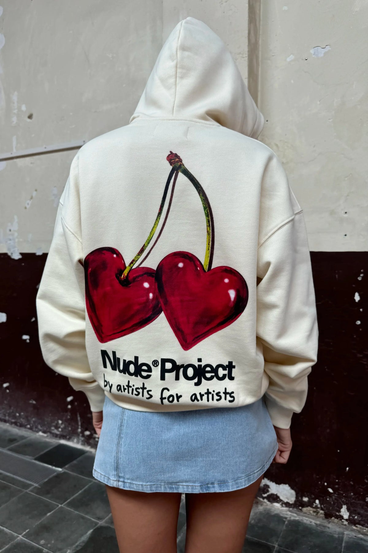 Juicy Cherry Hoodie Marshmallow